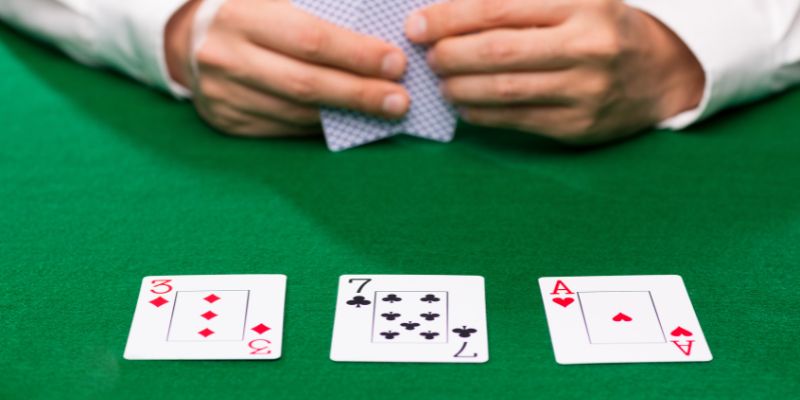 Những mẹo nhỏ giúp chơi Phỏm hay hơn